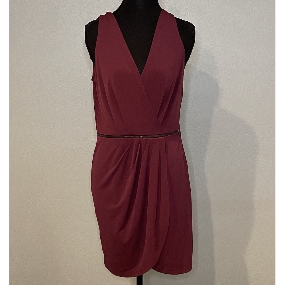 BCBGeneration V-Neck Sleeveless Draped Tulip Skirt Dress, Zipper‎ Detail, Size 8